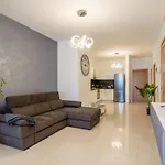 شقة Brand New Apartment-2 Min From The Sea-central Bugibba
