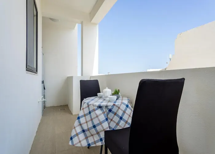 Brand New Apartment-2 Min From The Sea-central Bugibba *