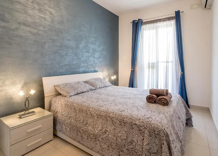 Brand New Apartment-2 Min From The Sea-central Bugibba *