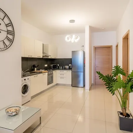 Apartamento Brand New Apartment-2 Min From The Sea-central Bugibba